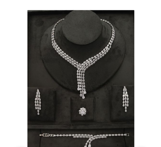 Jewellery set necklace earrings dozen